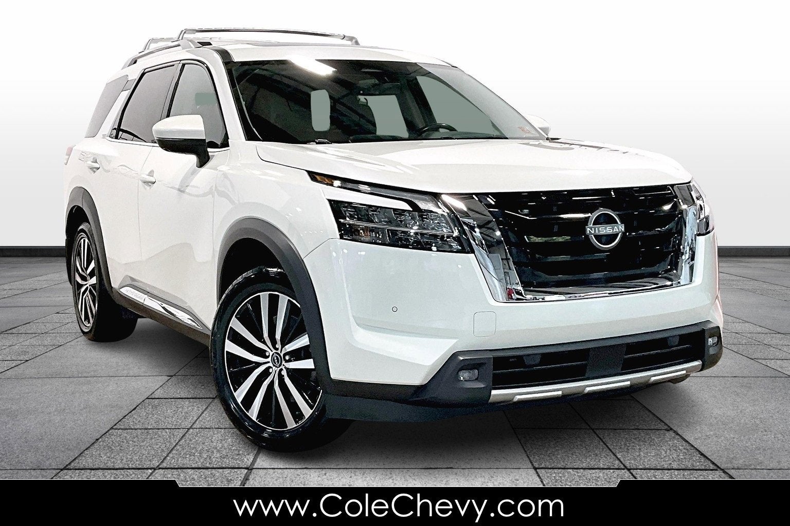 2023 Nissan Pathfinder Platinum in Other — front three-quarter view